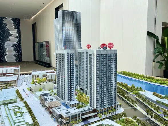中海和平之门实景图