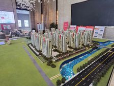 全新装修东边套,近东部新城,东门7号线站点,