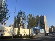 碧桂园太白园筑南北通透户型带字母车位