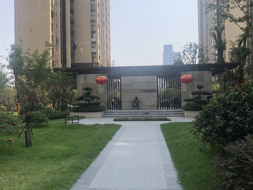 小区相关图