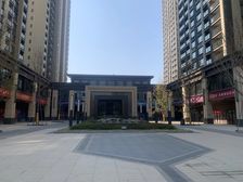 浏阳河边南益名士豪庭中间楼层精装修95新