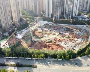 国锐雲嶺 4室1厅 南 北