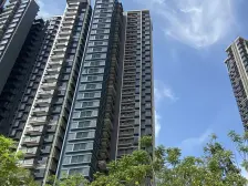 满五住房,中间楼层户型方正实用,小区园林绿化好