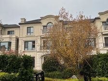 法式质臻独栋南北两花园450平米可直观山峰景色