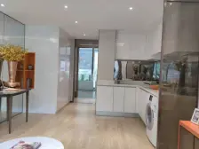 绿地璀璨天城 中高层复式 百变毛坯 近亚艺湖