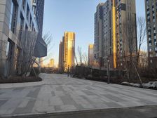 小区院里位置,三室一厅,采光好 南北通透