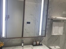 运达会展湾一期全新精装周正大5居4卫,诚心诚意出售