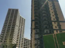 中海紫郡紧凑三室两卫户型,明厨明卫,毛坯房