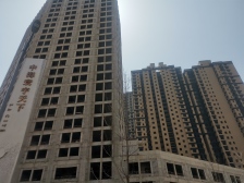 西关黄河北 元通桥中海寰宇天下紫郡毛坯四室两厅