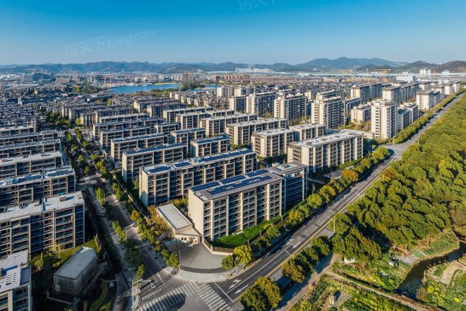 万科坤和·湛蓝云镜实景图