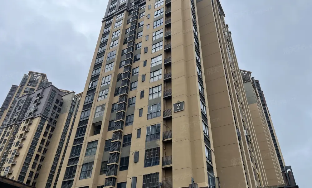 深业喜悦城全新精装3房给两万直接按揭红本七天过户送车位