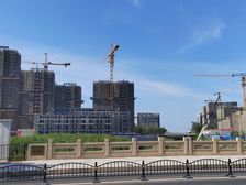 临港新片区龙光次新下叠别墅+层高5米地下室+30平院子