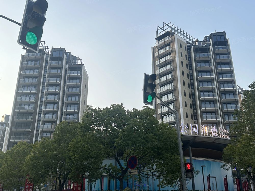 小区相关图