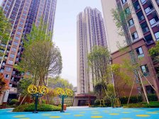 草街街道 北新御龙湾一街区三房42万