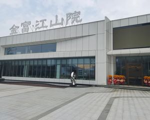 金星北刚交房的小高层,一梯一户纯板