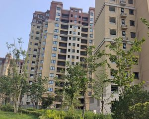 小公寓,出行方便,适合小两口居住