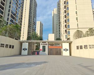 地铁中建·君和城4室2厅南北