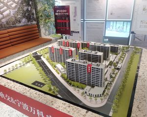 洋房小区,环境舒适,交通方便。