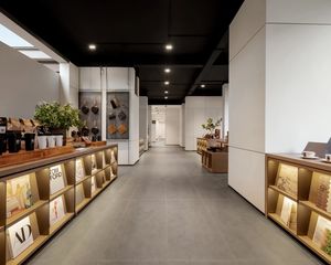 领秀金沙4室2厅西南