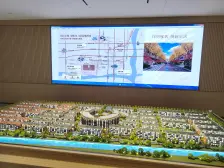 5楼带阁楼的房子近轻轨精装 可以随时转产权