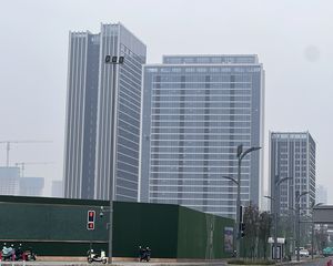 保利云上4室2厅南