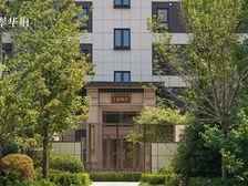 北科建·翡翠华府4室1厅南北