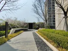 莱山区 精装电梯洋房 一楼带院带地下两层 带车位