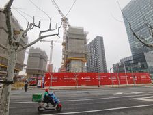 一首买进,刚拿到产证,5个月房龄,凤凰楼层,大4房。