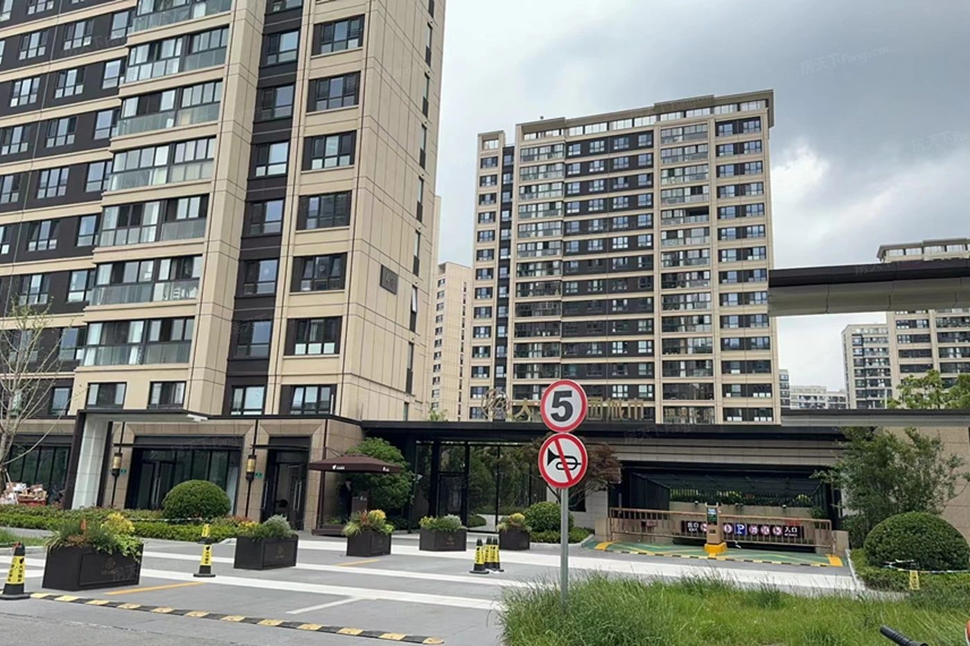 大华公园城市璟翠华庭图片相册,大华公园城市璟翠华庭户型图,样板间图,装修效果图,实景图-上海房天下