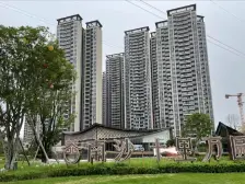 十里方圆三房,楼下即是悦方城广铁,精装修全新未入住