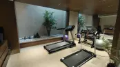 建面145平一楼带院户型样板间图片