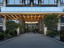 中央公园 龙湖金茂北岛一期三房296万