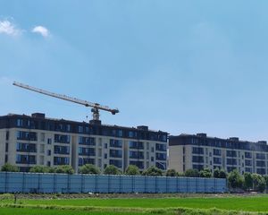 新房精装拎包入住,有车位,12号线沿线,业主很诚意