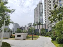 上海长滩2期冠东苑新上全新精装大平层,看江好位置!