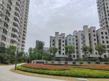 次新电梯房自带大露台,精装修看房提前约 房东诚心卖