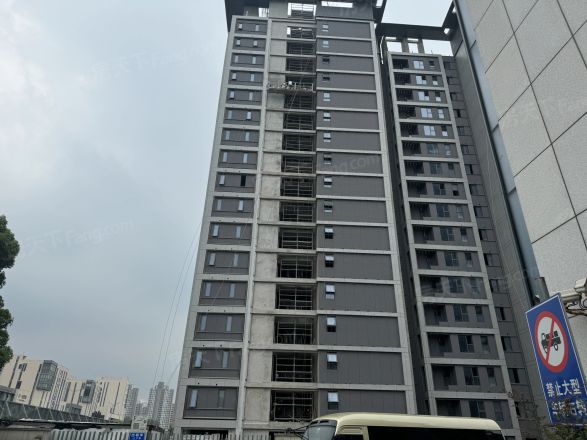 星尚·观澜世嘉实景图