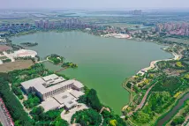 泽信渤龙云筑·书院渤龙湖公园