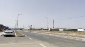 西侧空地