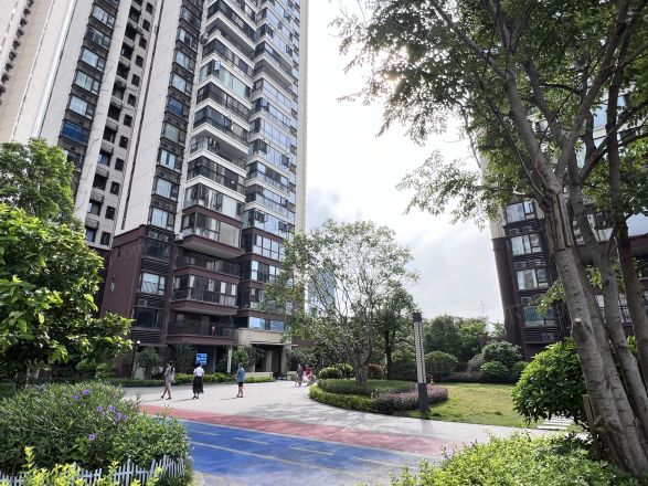 人和公园溪府实景图