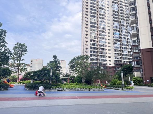 人和公园溪府实景图