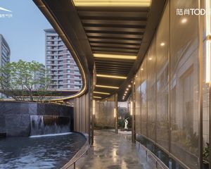 麓鸣九天麓吟苑4室2厅南