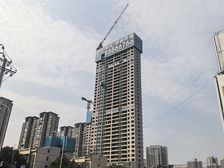 正地铁口的精装修大四房高得房随时看