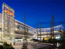 中Y公园北区,14楼层高,小高。小区精装,从未入住