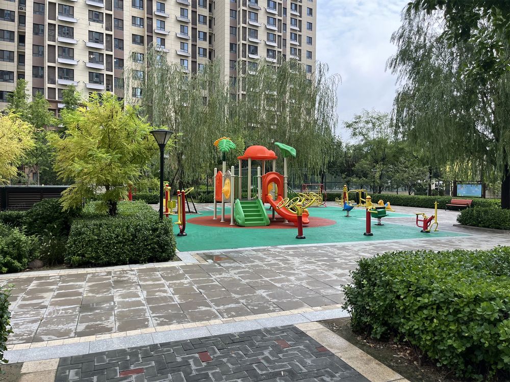 小区相关图