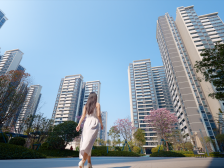 新收楼143平双拼别墅,有天有地有花园。诚意出售