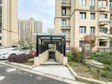 一手动迁,从未住人,纯新房