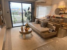 地铁口万科楼盘2梯4户,坐北向南